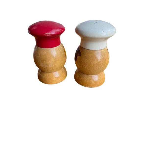 Vintage Salty Peppy chef woodel salt pepper shakers 3.25" tall MCM Hand Painted - Picture 3 of 5
